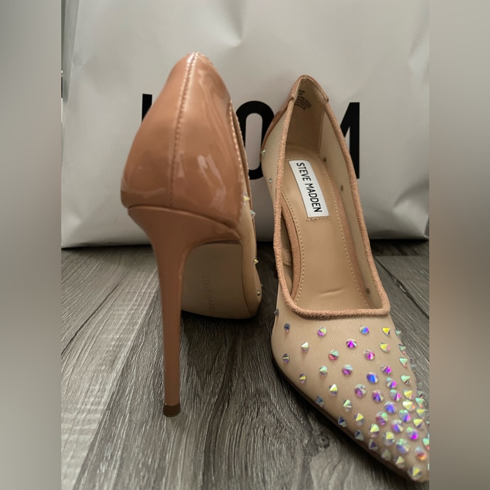 STEVE MADDEN HIGH HEELS size6